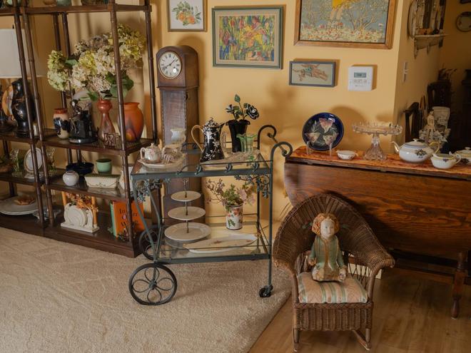 97岁老人的宝藏公寓:冒险精神与岁月的印记