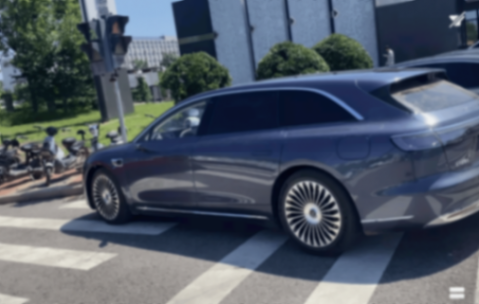 享界s9t实车现身,长近5米2 524马力,配华为ads 4 副驾娱乐屏