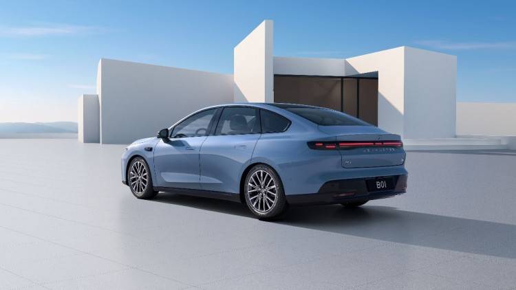 太猛了!650激光雷达版仅需11.98万元,零跑b01正式上市