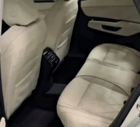 全新速腾l实车曝光!细节优化,配备隐藏门把手