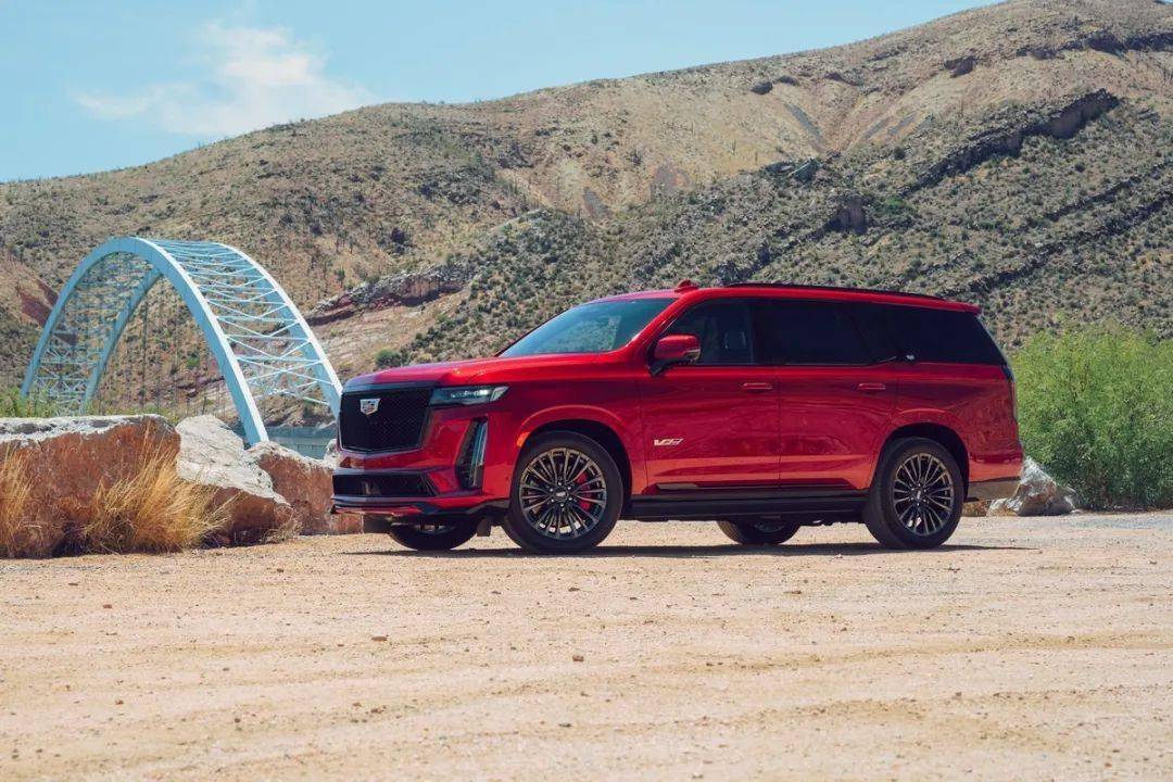 巨无霸suv,凯迪拉克escalade-v模型试玩