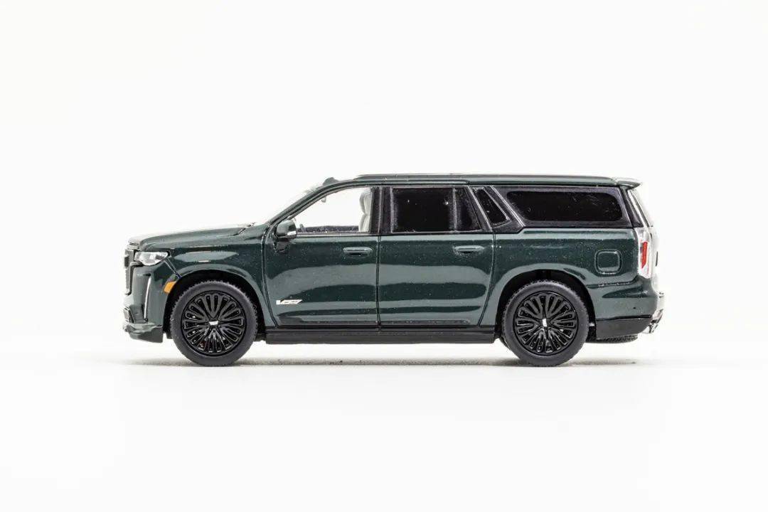 巨无霸suv,凯迪拉克escalade-v模型试玩