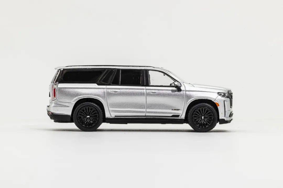 巨无霸suv,凯迪拉克escalade-v模型试玩