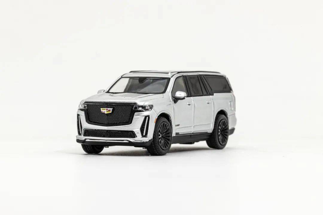 巨无霸suv,凯迪拉克escalade-v模型试玩