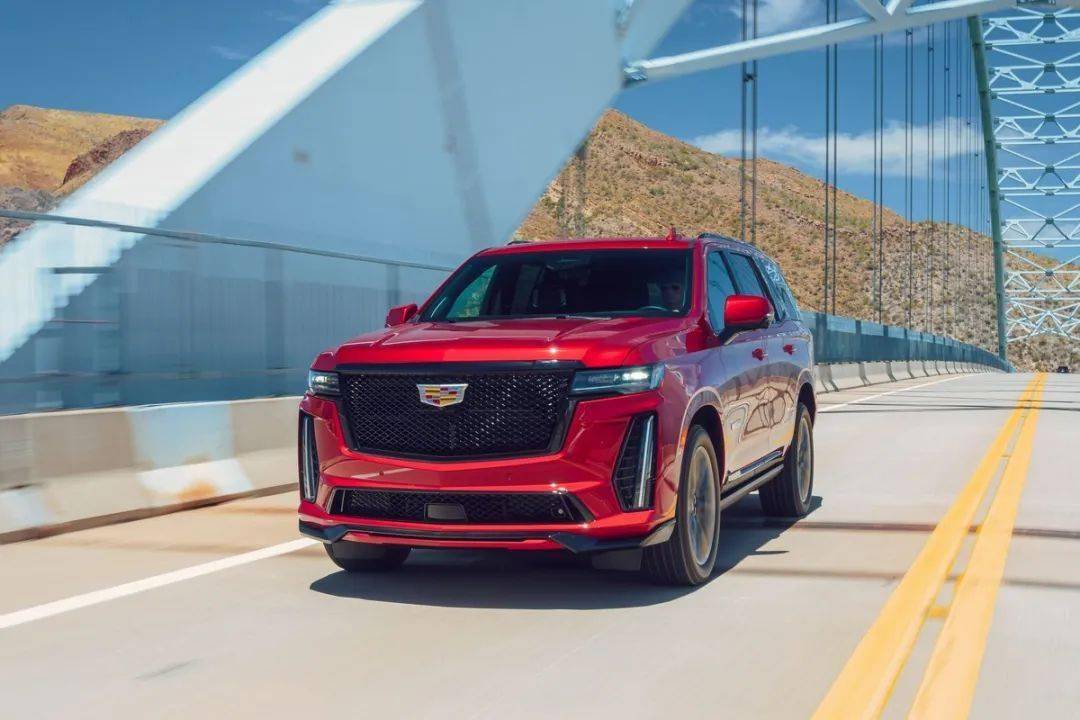 巨无霸suv,凯迪拉克escalade-v模型试玩