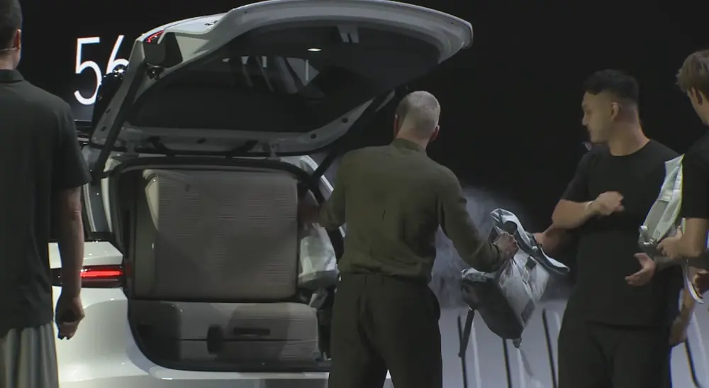 理想i8便宜2.8万开卖!首发vla司机大模型,李想:第一眼看图觉得有点丑 长城高层人事巨震!三大核心品牌换帅,引入新势力背景高管