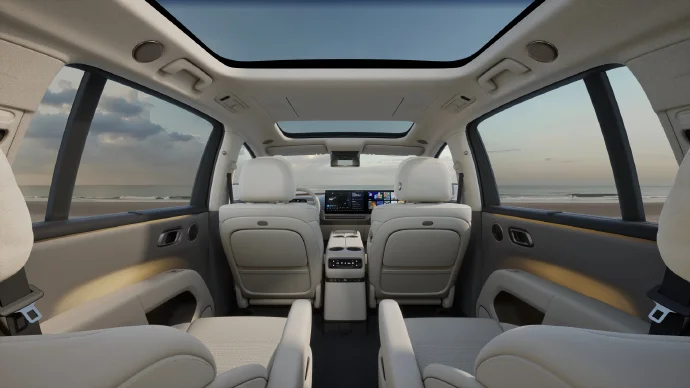 理想汽车:市区租10个车位只放8个充电桩 方便车主停车 理想汽车:市区租10个车位只放8个充电桩 方便车主停车