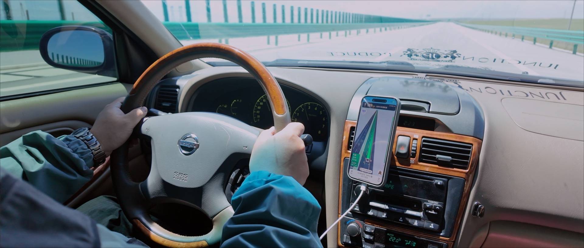 万元轿车闹青藏:mg 7/日产风度/克莱斯勒300c谁会出糗