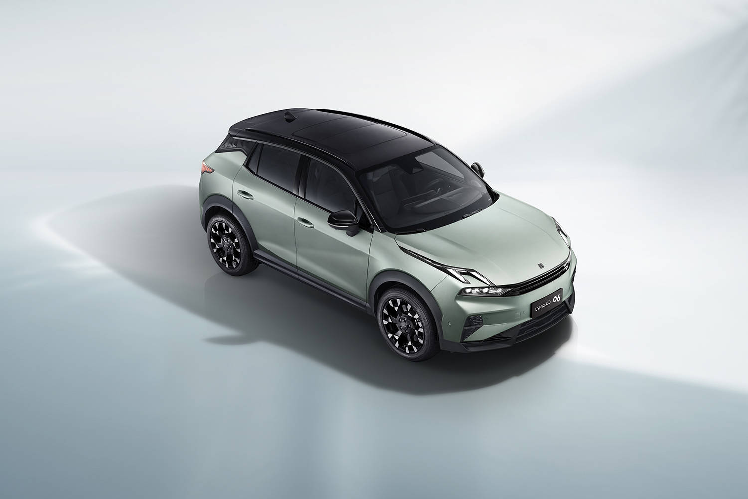 新增森珀绿/升级flyme车机 领克06 relive限时10.76万起