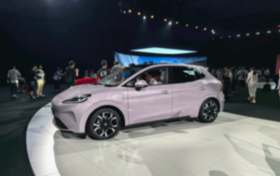 海豚迎新对手!全新mg4预售7.38万元起,mg品牌上手就扔王炸