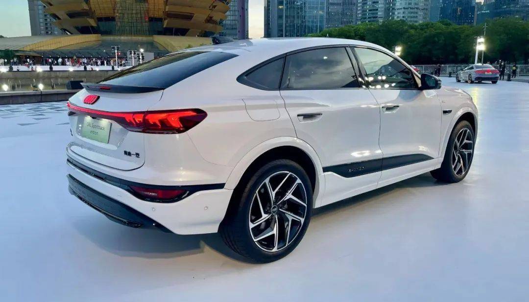 23.98万元起,一汽奥迪“油电双子星”上市:乾崑智驾是亮点