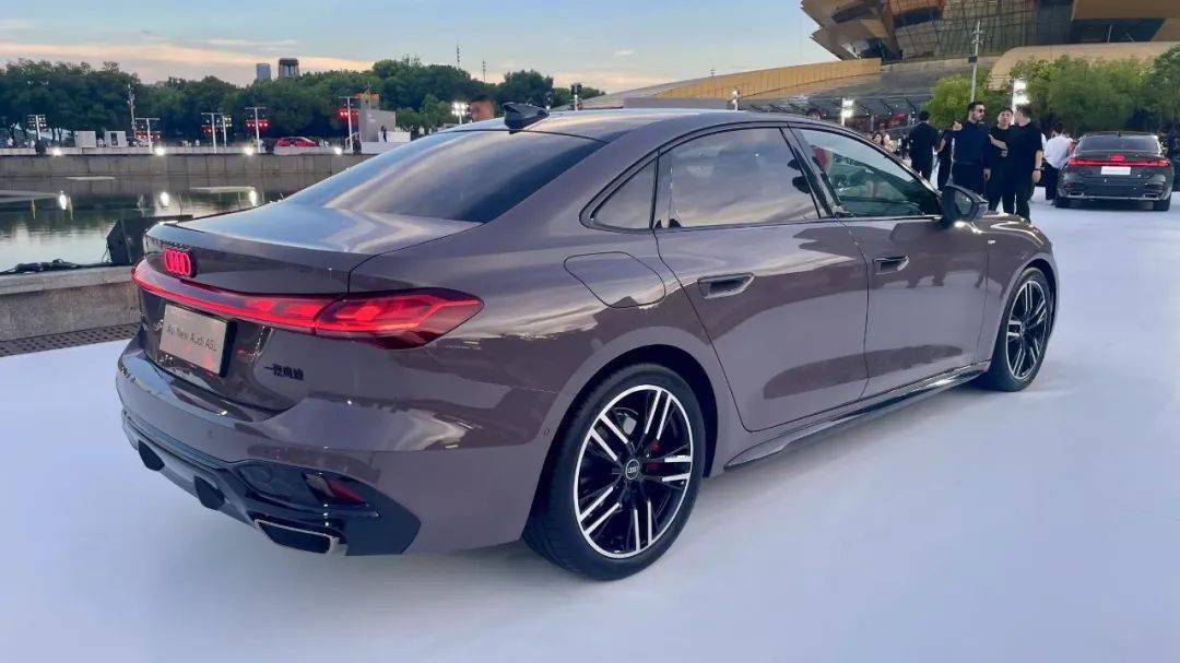 23.98万元起,一汽奥迪“油电双子星”上市:乾崑智驾是亮点