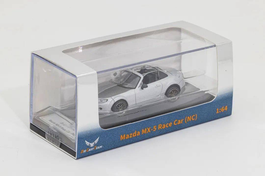 从公路乐趣到赛道巅峰的纯粹传承