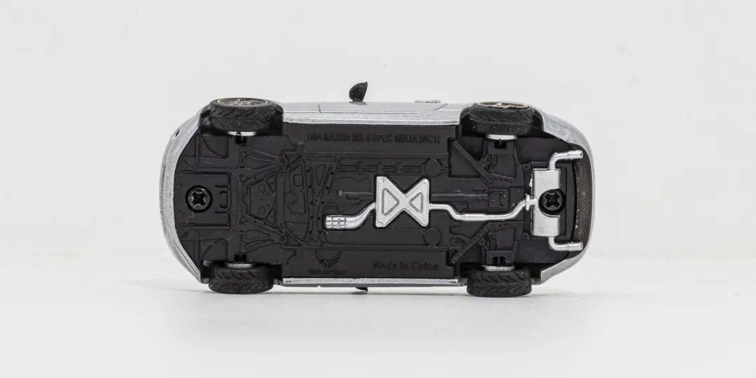 从公路乐趣到赛道巅峰的纯粹传承