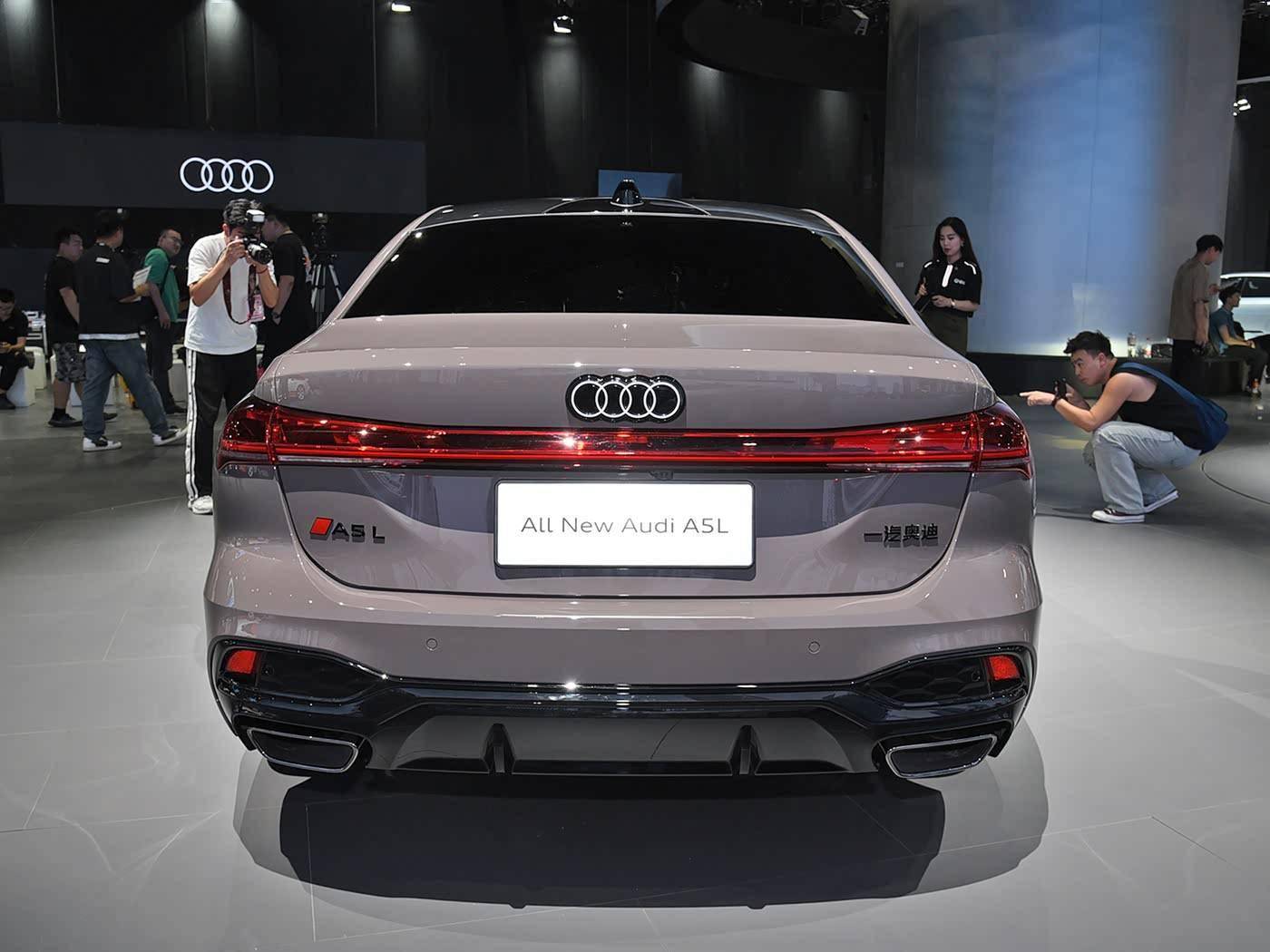 看到一汽奥迪a5l售价和配置,奔驰c级和宝马3系应该放心了