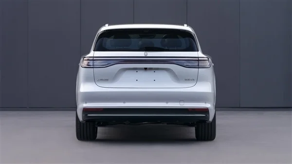 鸿蒙智行最后一界 尚界h5实车曝光：纯电能跑181公里