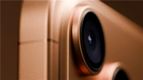 iphone 17 pro最新外观曝光:苹果调整天线布局 信号稳了 iphone 17 pro最新外观曝光:苹果调整天线布局 信号稳了