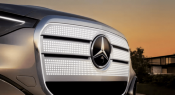 奔驰glc纯电国内谍照,配上空悬,多少钱会买?