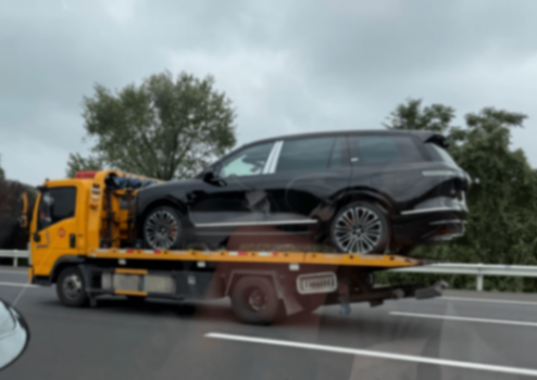 第三代蔚来es8现身街头,大过问界m9 三激光雷达,配707马力