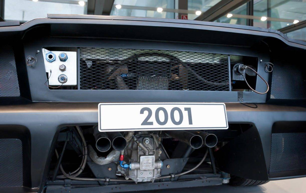 电动车流行24小时耐力测试,大众也曾做过,平均车速322km/h