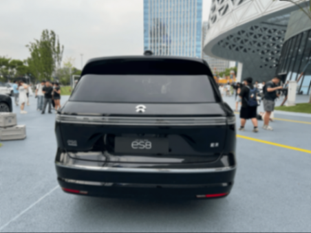 租电方案30.88万元起 蔚来全新es8正式开启预售