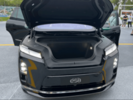 租电方案30.88万元起 蔚来全新es8正式开启预售