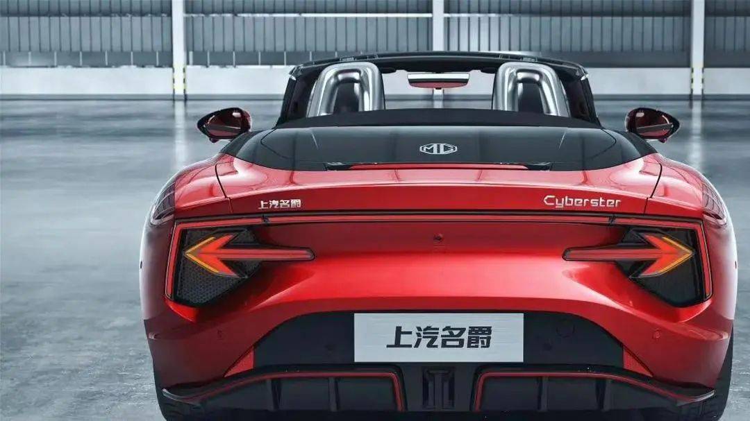 月亮与六便士:上汽邵景峰谈“箭头灯”执念