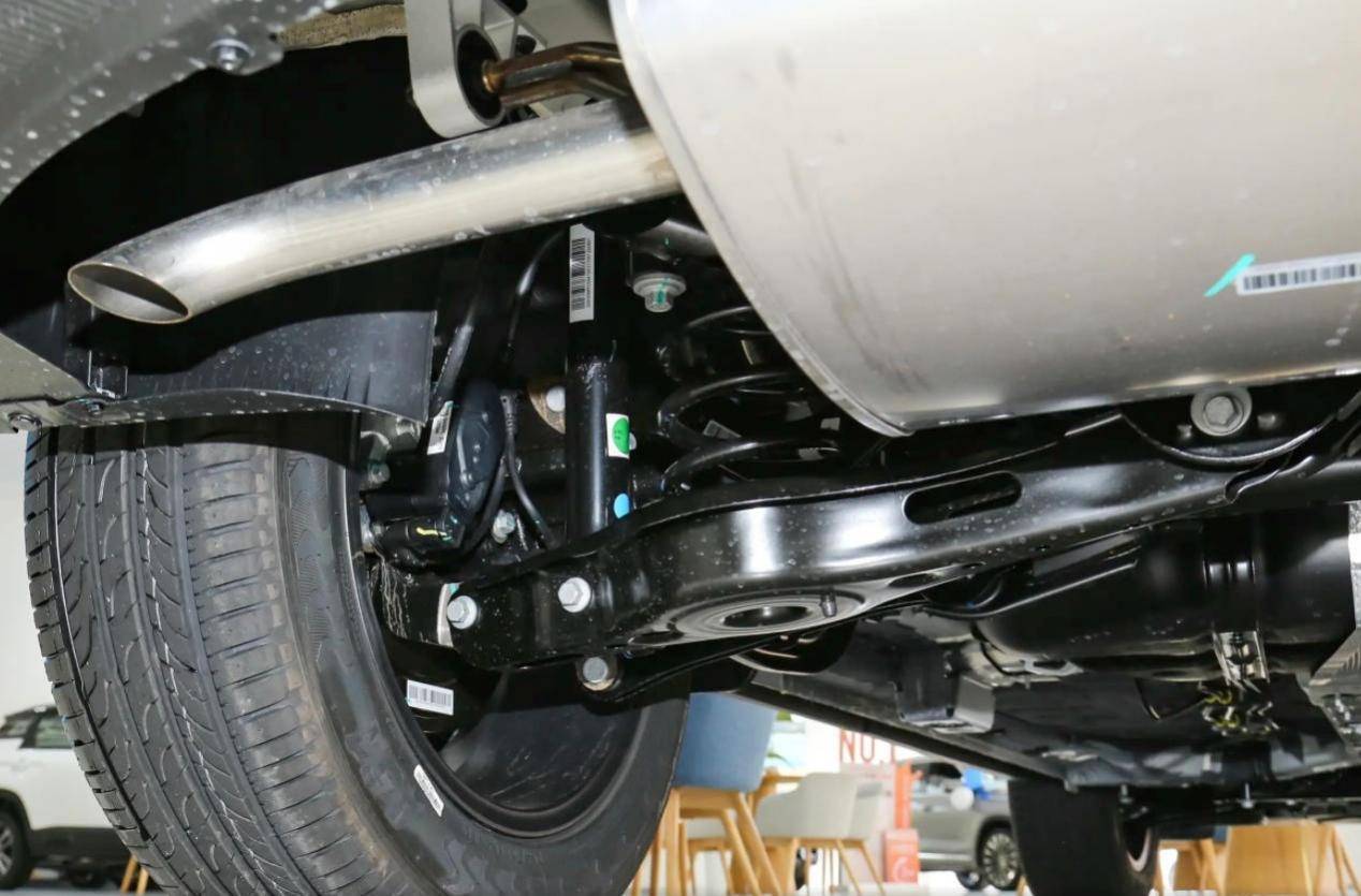 2026款吉利博越,价格7万多,1.5t 7dct,四出排气