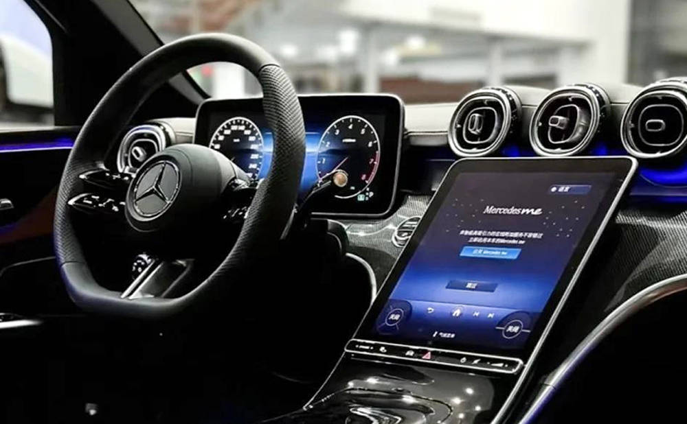 7月销量接近“腰斩”,奔驰c级,卷不动了?