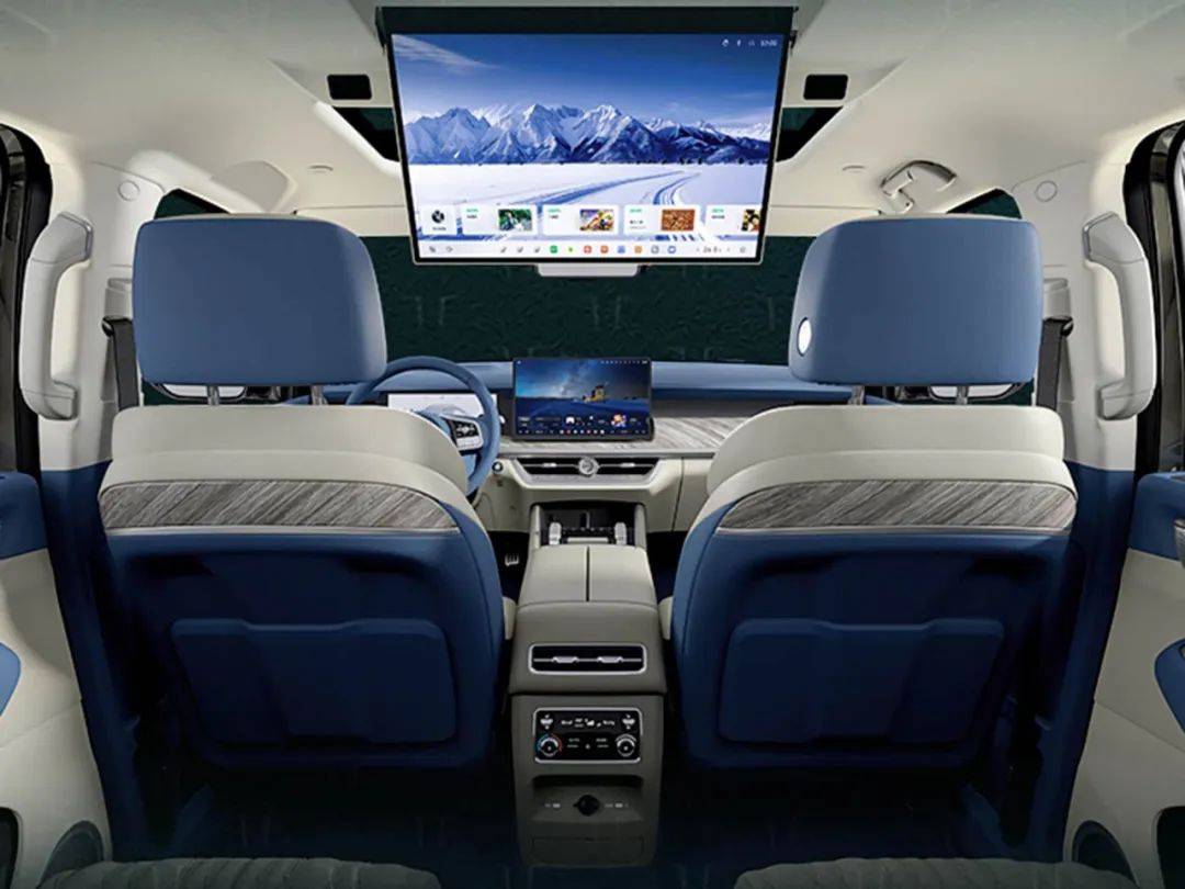 全新小鹏p7卖多少钱?全新坦克500舒适性更强了