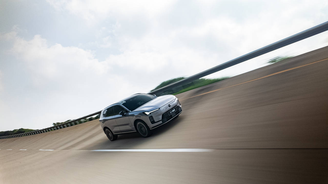 沃尔沃全新xc70中汽研实测,为何敢称“豪华超混第一车”?