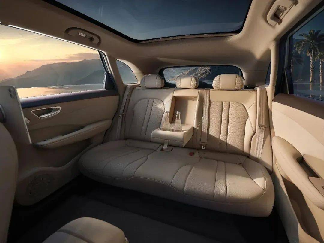 预售1小时2.5万!余承东:太炸裂了