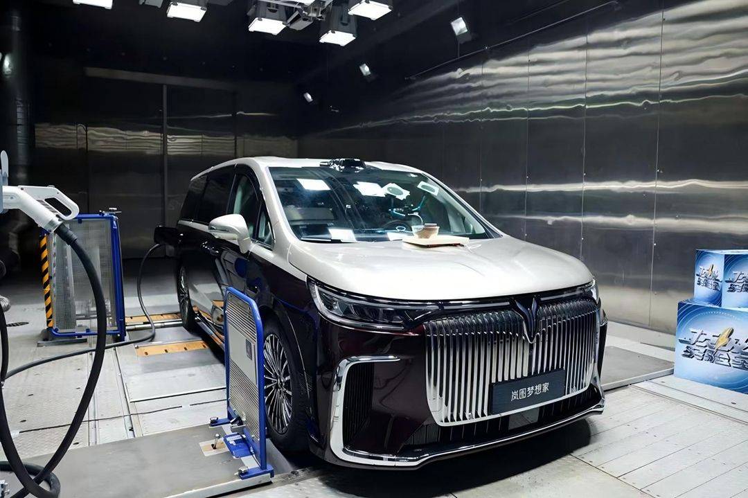 全品类搭载!全域800v!岚图发布岚海智混技术