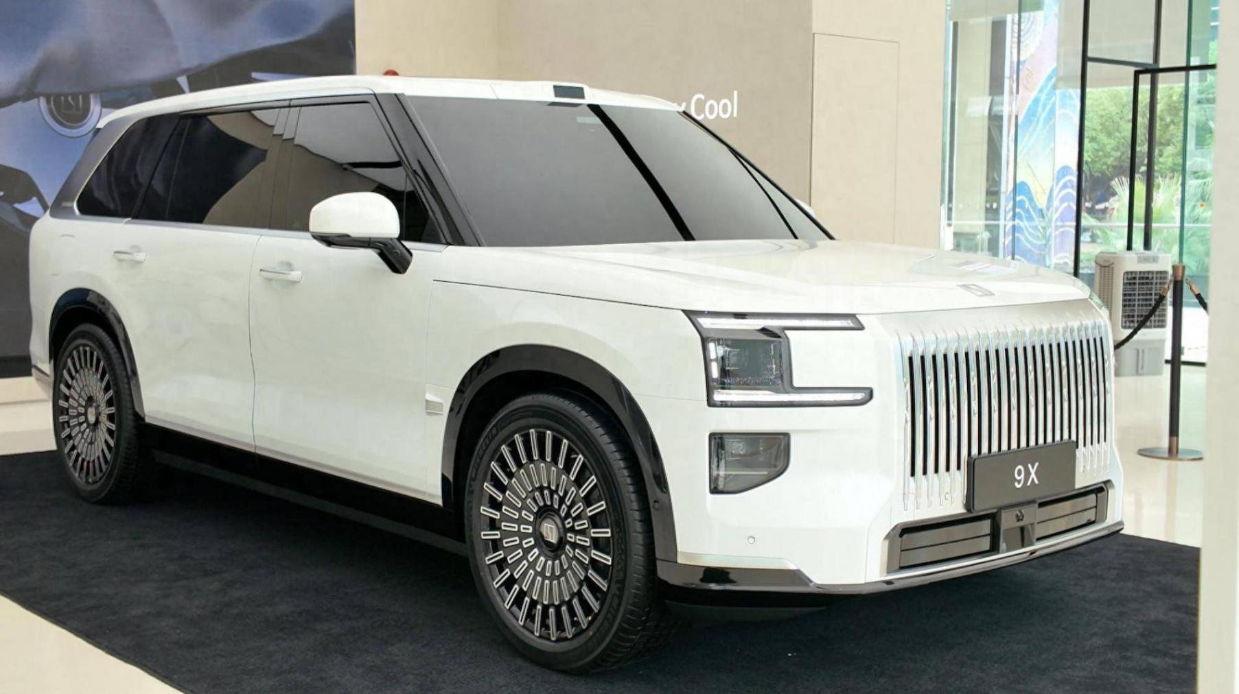 比亚迪/吉利高端化全新车型 成都车展首发亮相:座舱体验是亮点!