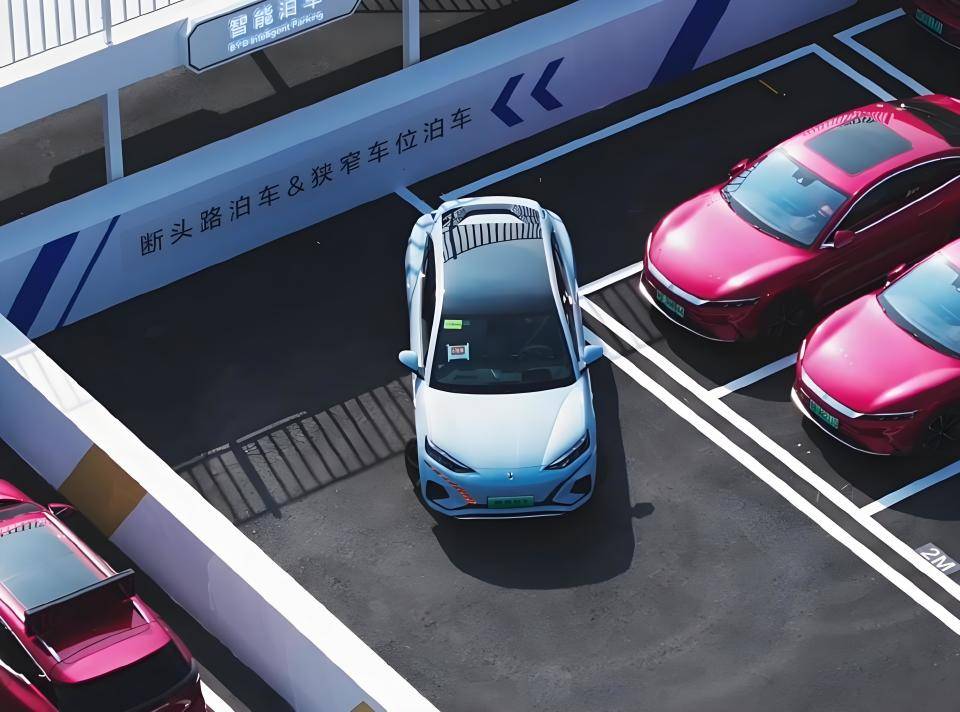 比亚迪开辟的“赔偿赛道”,有车企跟进了,丰田还给加码了