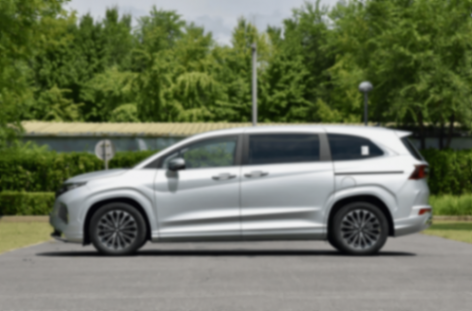 库斯途13.98万起“亮剑”,15万级家用车,suv要让位于mpv了?