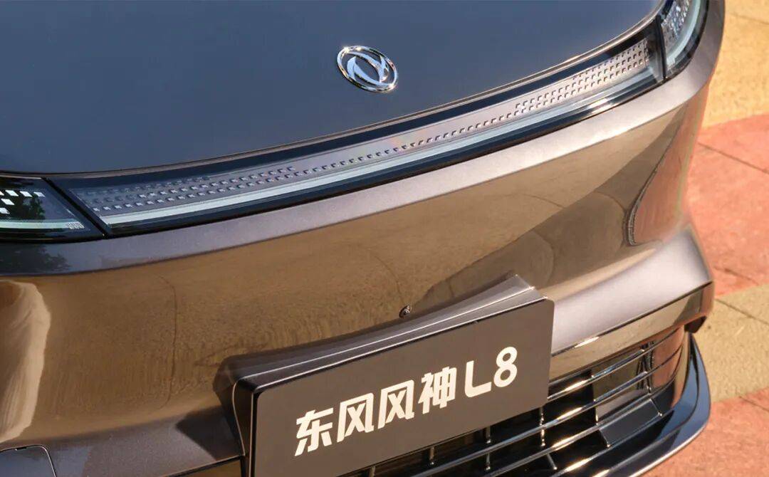 限时置换价11.39万起,东风风神l8哪个配置更划算?