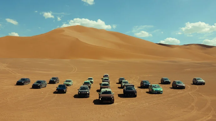 零跑lafa5伪装车曝光:宽车身,运动范,9月8日亮相 零跑lafa5伪装车曝光:宽车身,运动范,9月8日亮相