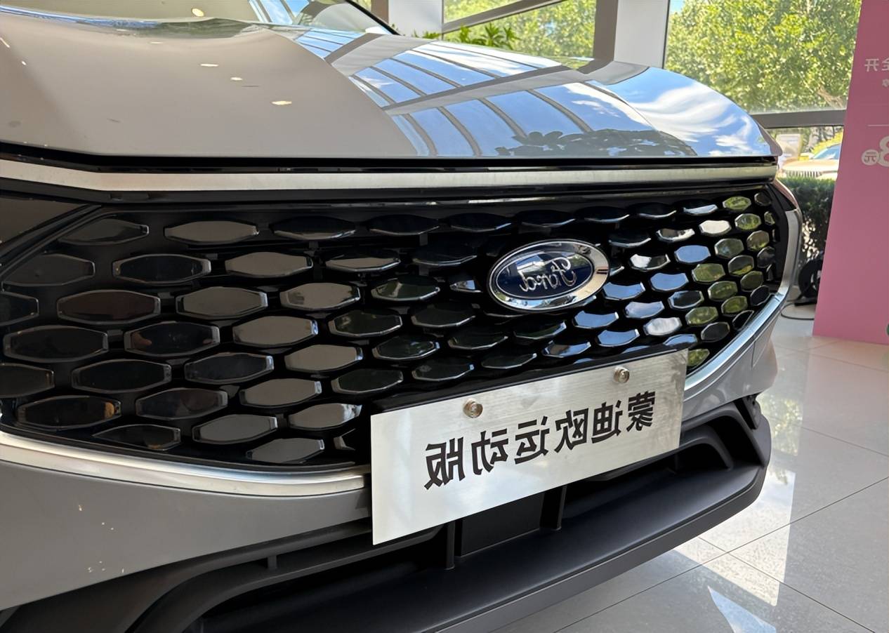 运动座驾新定义:蒙迪欧运动版的颜值与实用主义