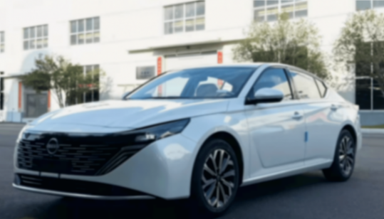 日产天籁plus实车曝光,造型调整/尺寸升级,配2.0t 鸿蒙座舱?