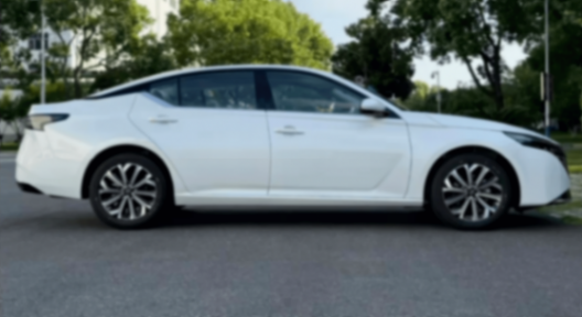 日产天籁plus实车曝光,造型调整/尺寸升级,配2.0t 鸿蒙座舱?