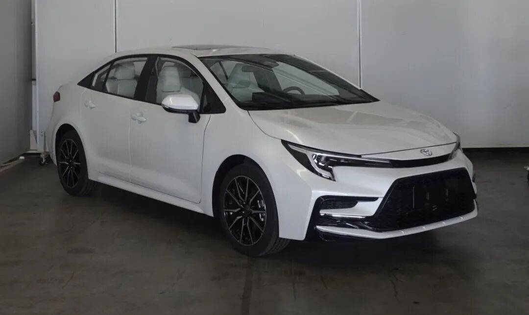 马路三大妈迎来中期改款,网友:卡罗拉像凯美瑞,轩逸像天籁!