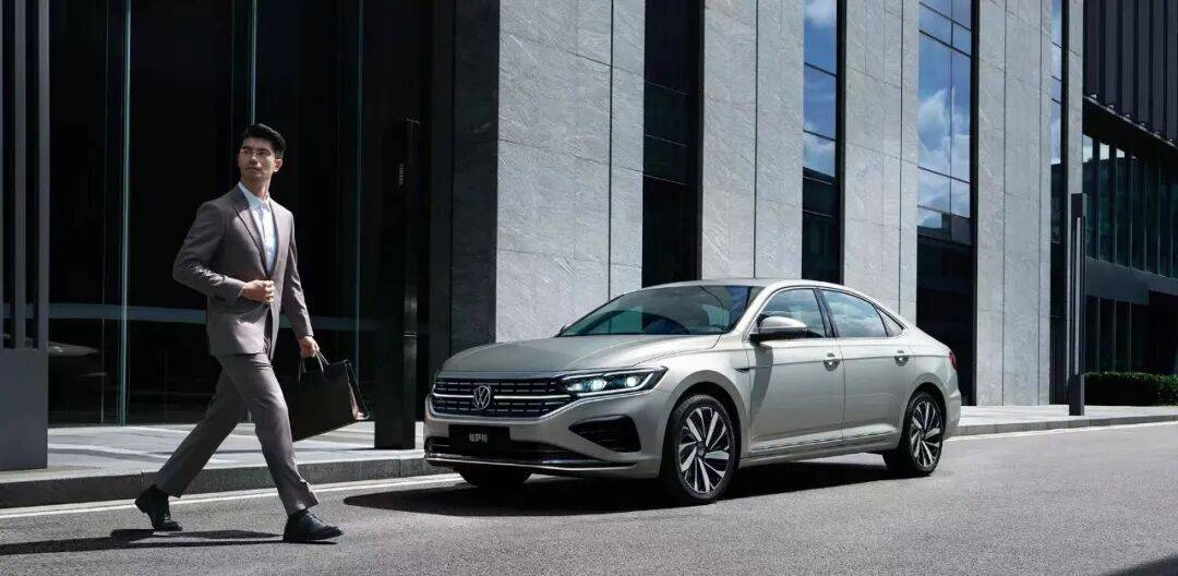 电动化浪潮下,燃油车市场为何仍有“坚守者”?