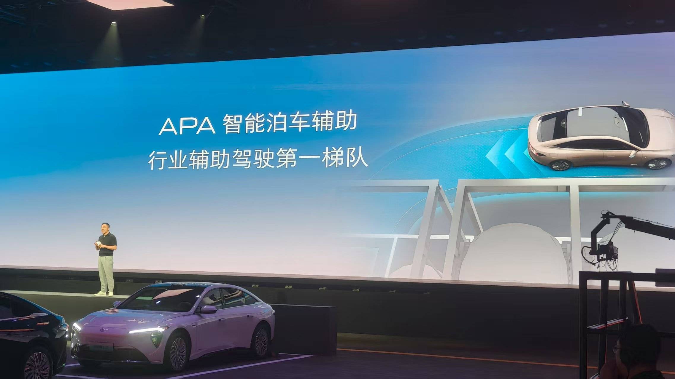 别克至境l7首秀:座椅舒适性获高分,智能泊车跻身第一梯队