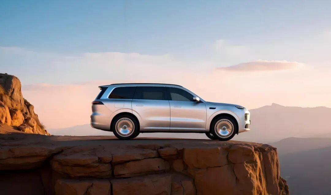 d系列旗舰曝光,零跑离全面“理想化”又进一步