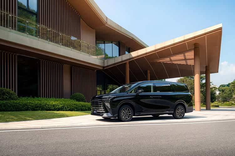 十一出行终极答案,星海v9装得下团圆,也载得动远方