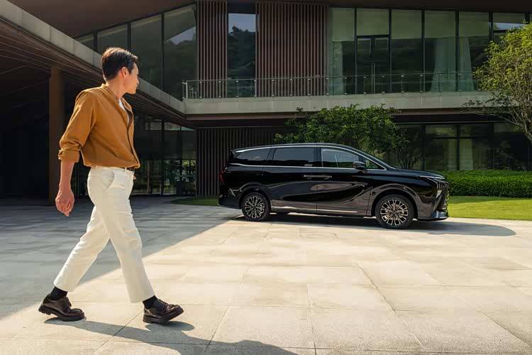 十一出行终极答案,星海v9装得下团圆,也载得动远方