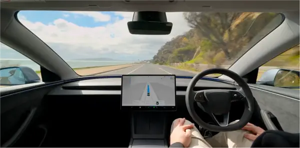 特斯拉v14终于来了！整合robotaxi技术 马斯克：fsd有了意识