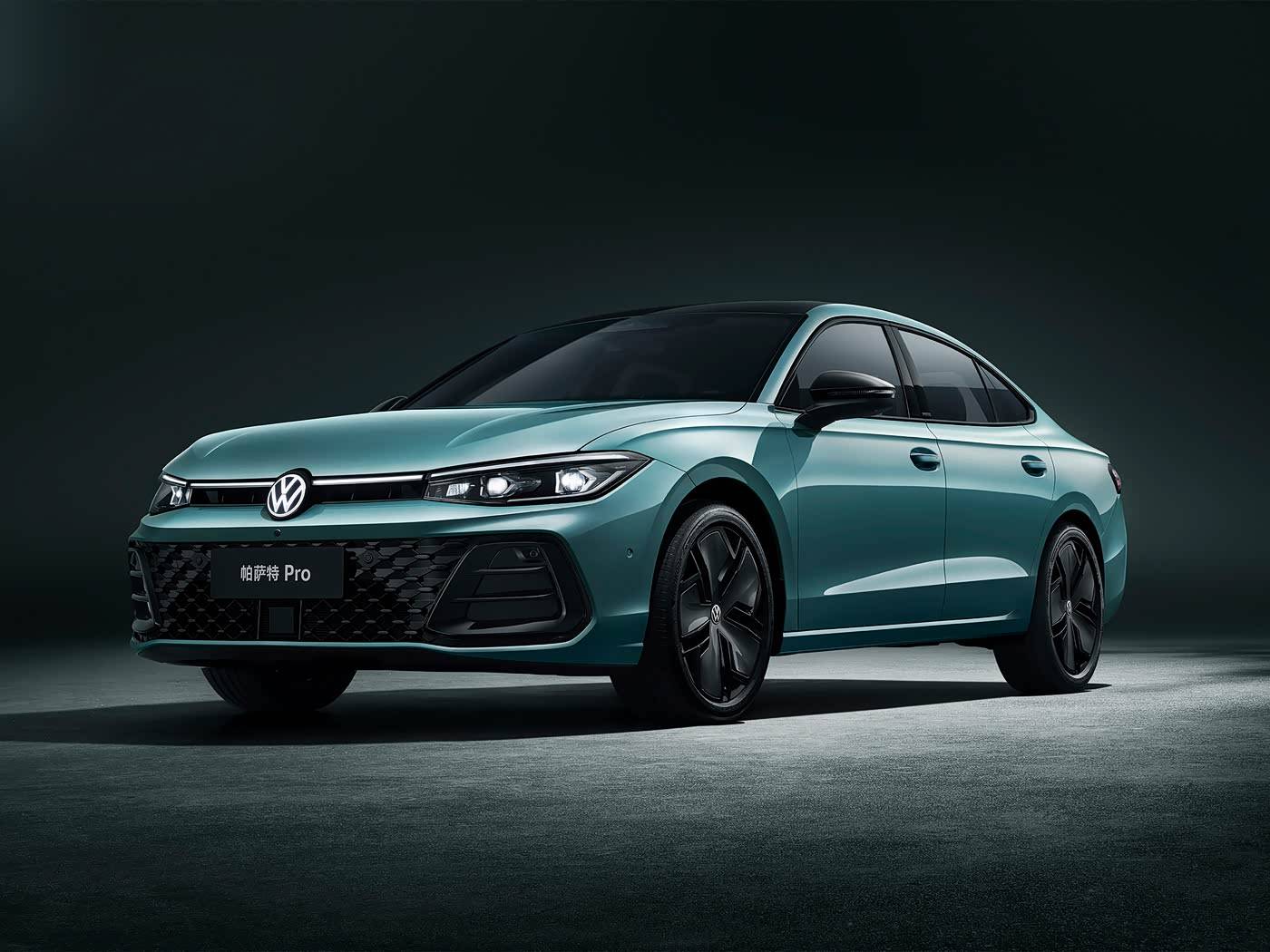 上汽大众帕萨特入门款11.45万,热门330tsi精英版到手价13.65万