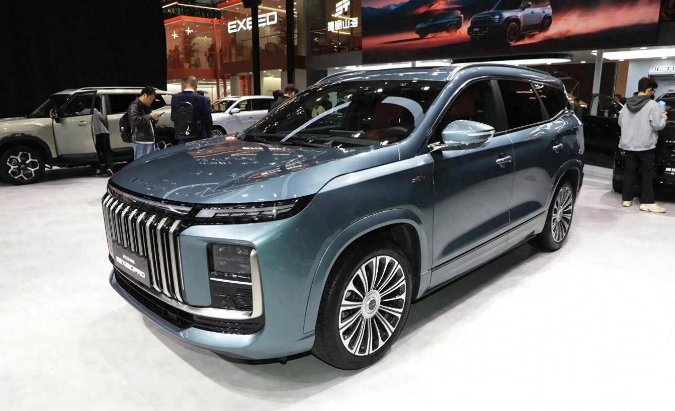 三种座椅布局 新款豪越l即将上市 2026款捷途x90 pro亮相 谁更香?